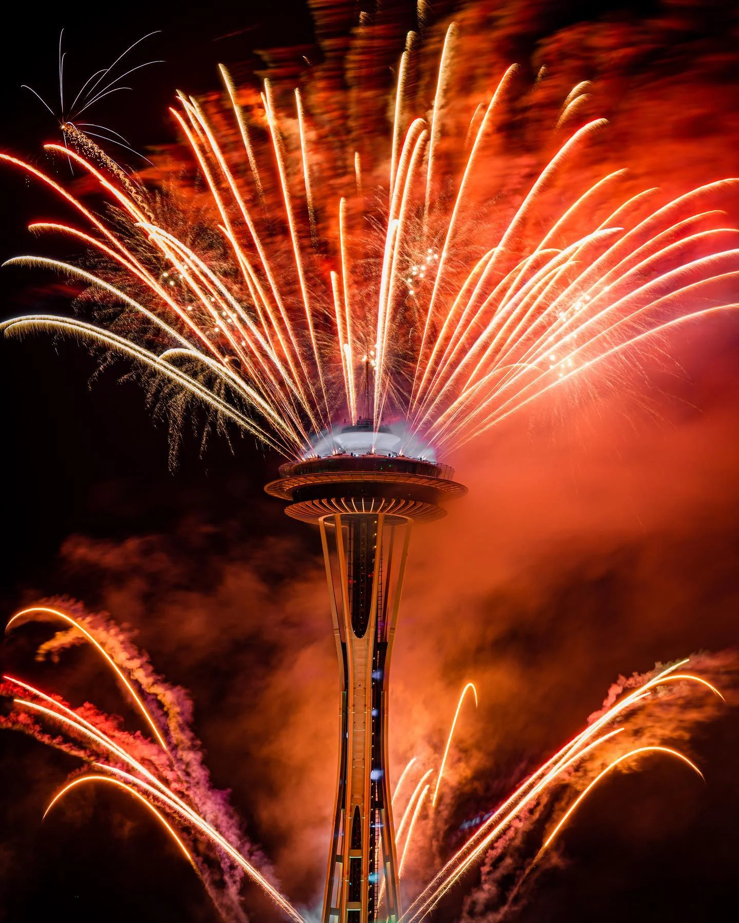 Happy New Year!

#seattle #fireworks #sonya7iv